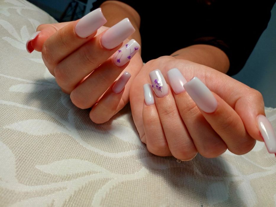 Манікюр Троєщина