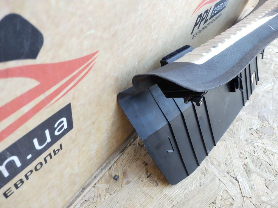 Renault Espace V 5 2014- накладка задней панели багажника 849202902R