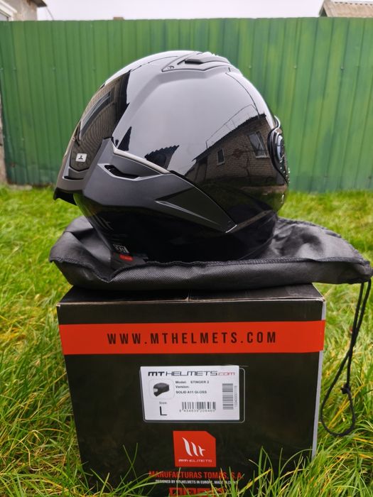 Мотошолом MT STINGER 2 A11 Solid Gloss Black L / 2 візори