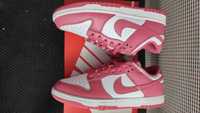 Nike Dunk Low Panda Triple Pink