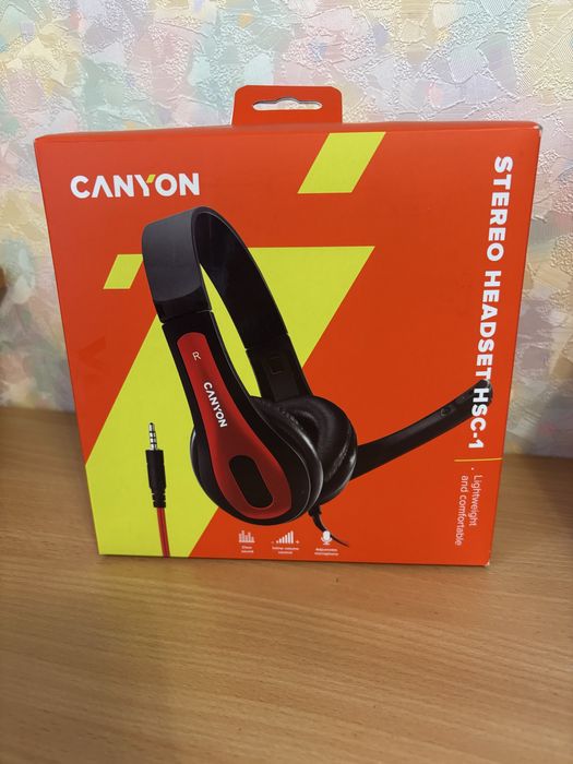 Навушники Canyon з мікрофоном