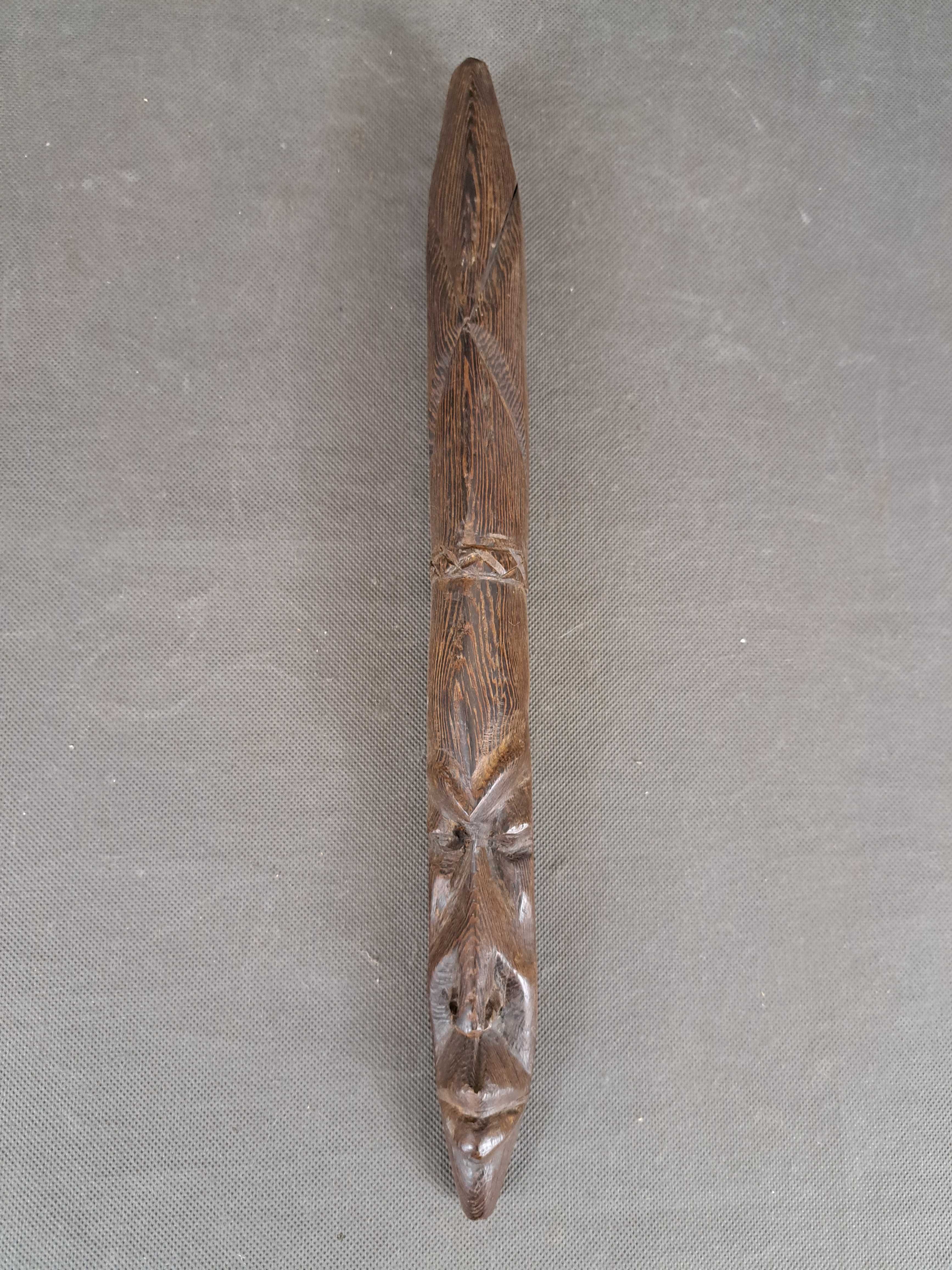 Afrykańska rzeźba drewniana, wisząca, twarz, wys. 39 cm