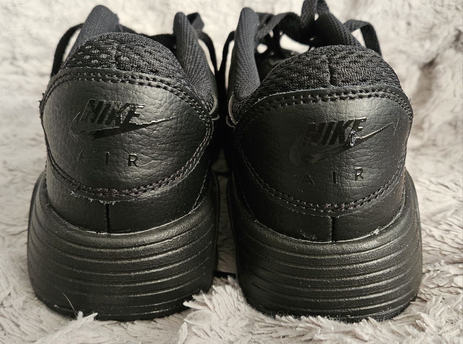Buty Nike Air Max CW4555-03 rozmiar 40 1/2