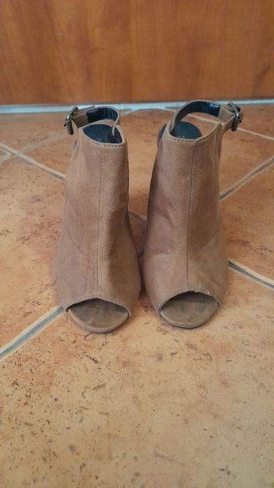 Botki letnie,sandaly na slupku 37 top secret