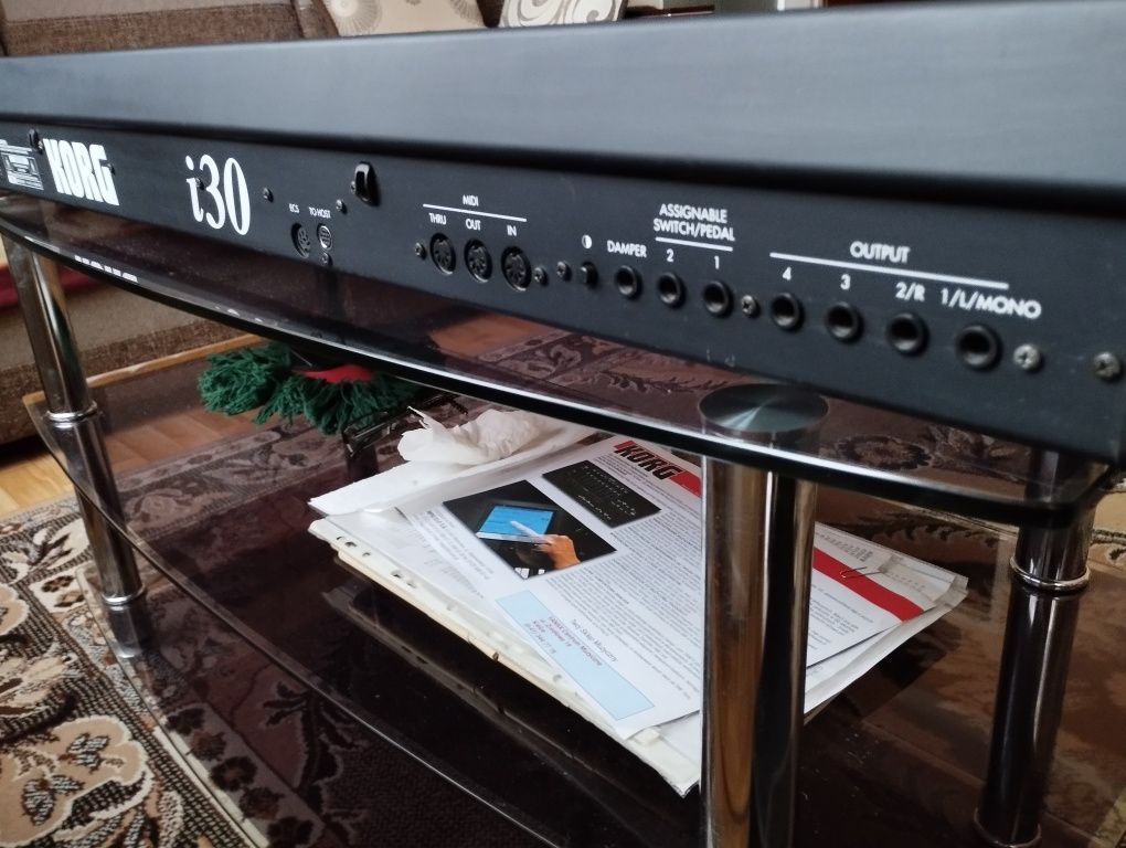 Korg i30 HD z USB + keys  korg