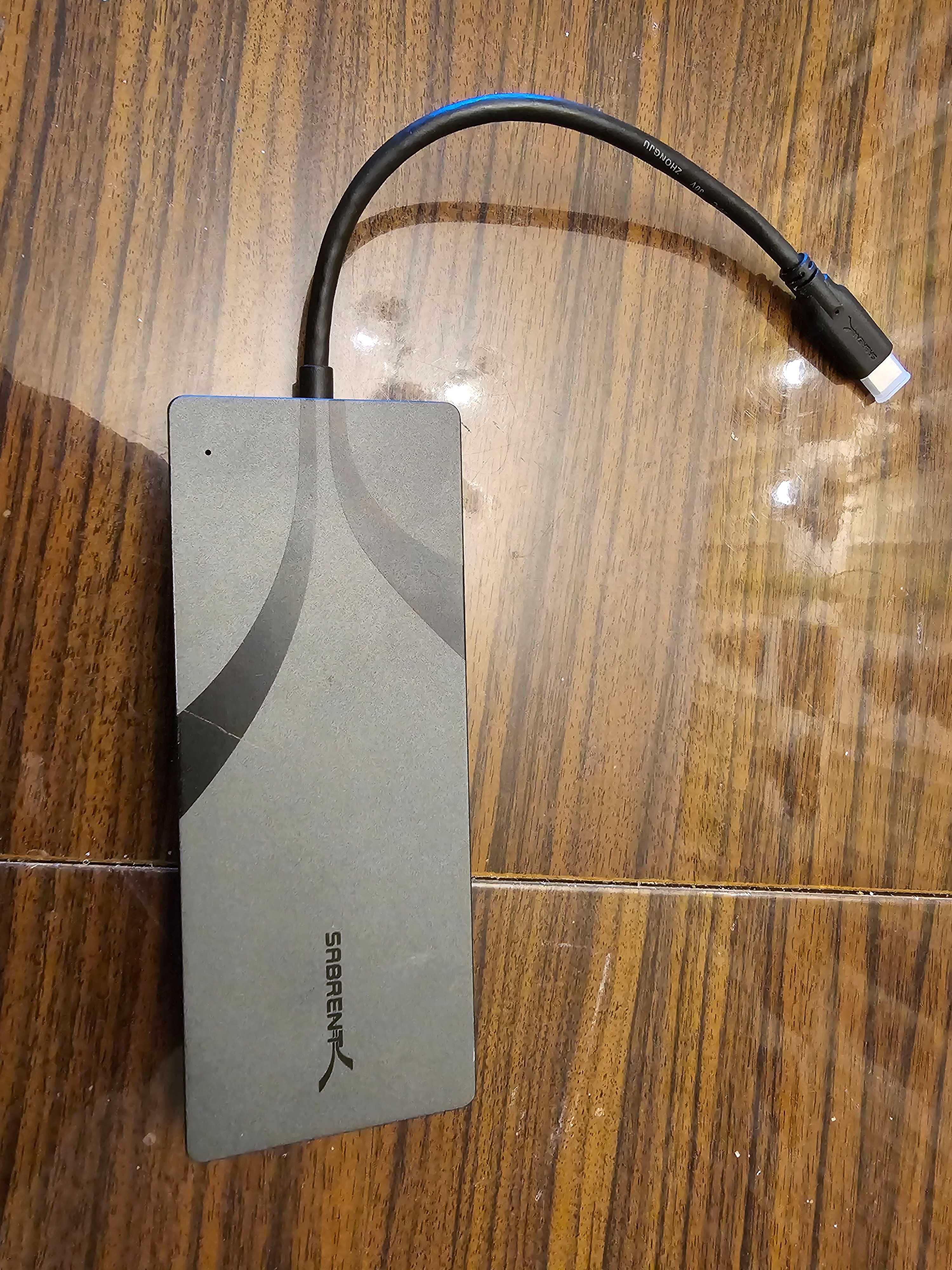 Stacja dokująca Sabrent HB-6PNV hub usb dysk m.2 NVMe
