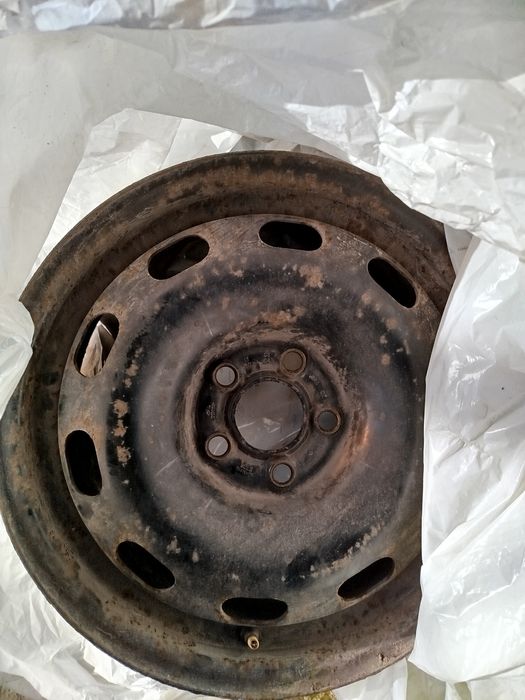 Felgi stalowe 15 używane 5x100