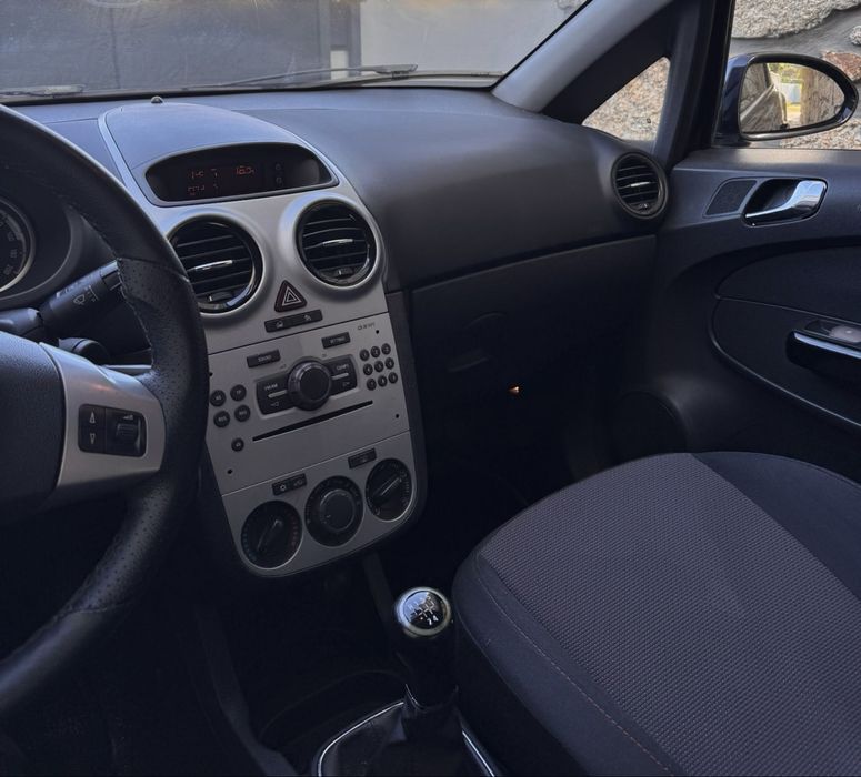 Opel Corsa 1.2 gasolina SÓ COM 110mil Quilometros