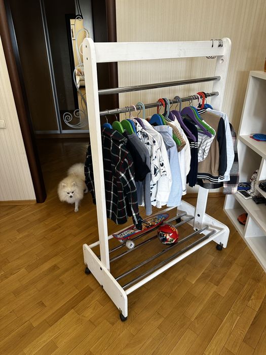 Стійка для одягу дитяча