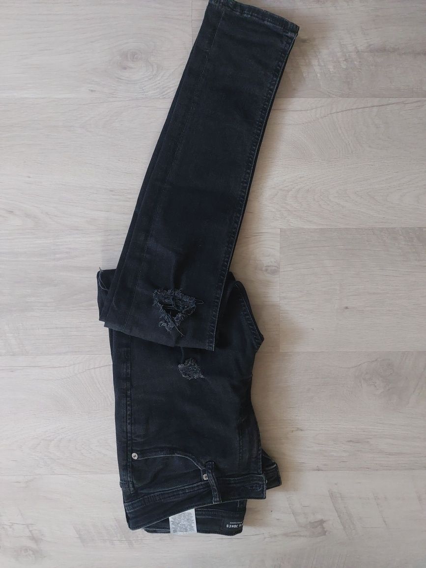 Мужские джинсы S размер
