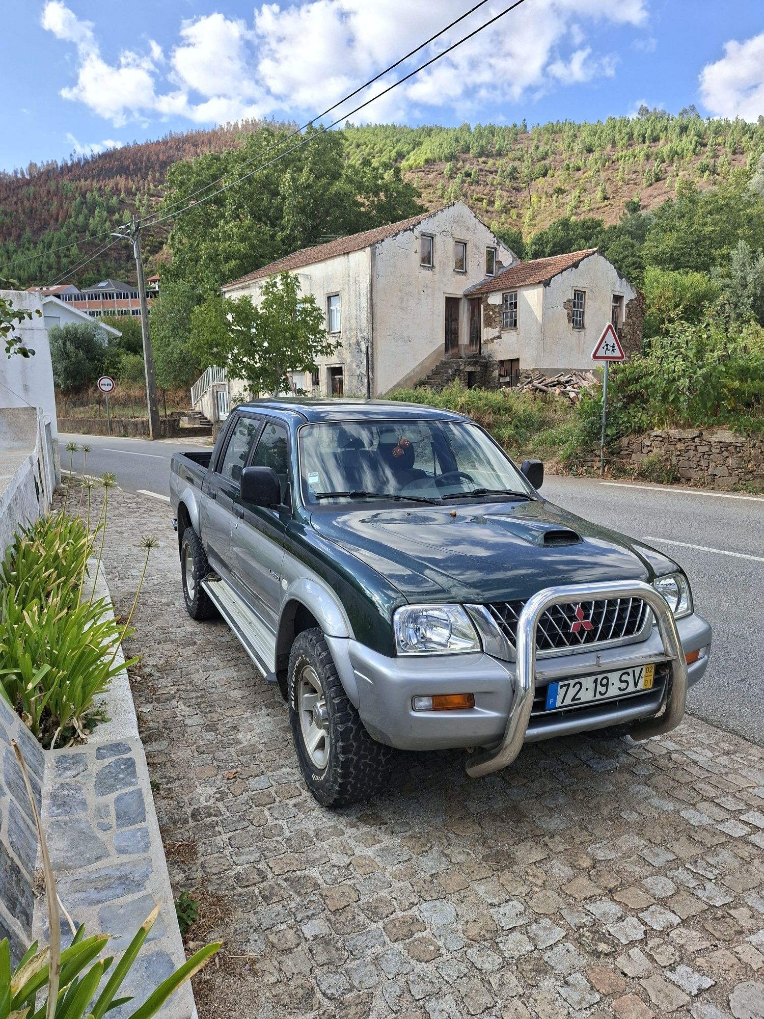 Mitsubishi strakar l200
