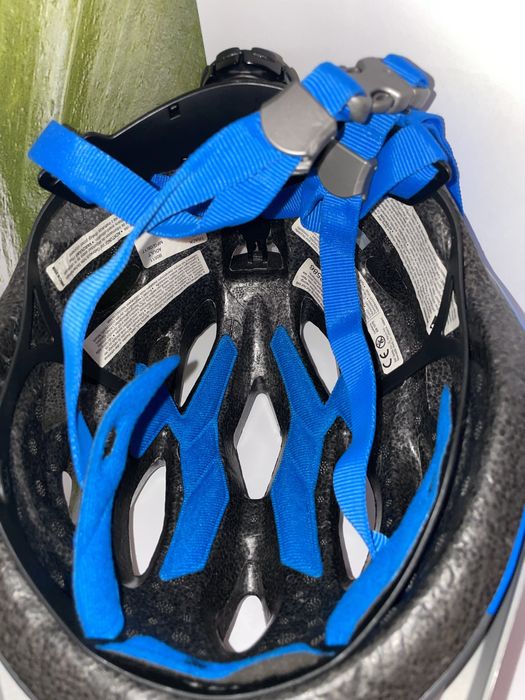 Продам шолом  Bell