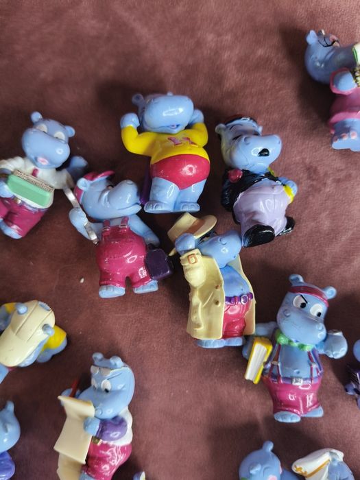 Stare figurki Kinder niespodzianka hipopotamy 136