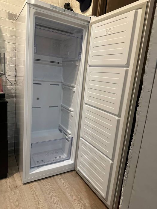 Морозильна шафа, камера