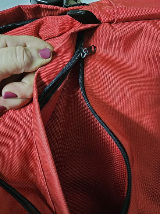 Mochila vermelha