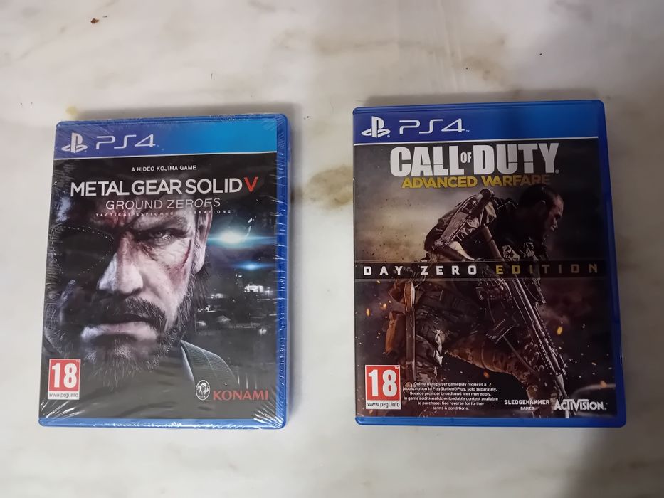 Conjunto de 2 Jogos PlayStation 4 Metal Gear Solid/Call of Duty