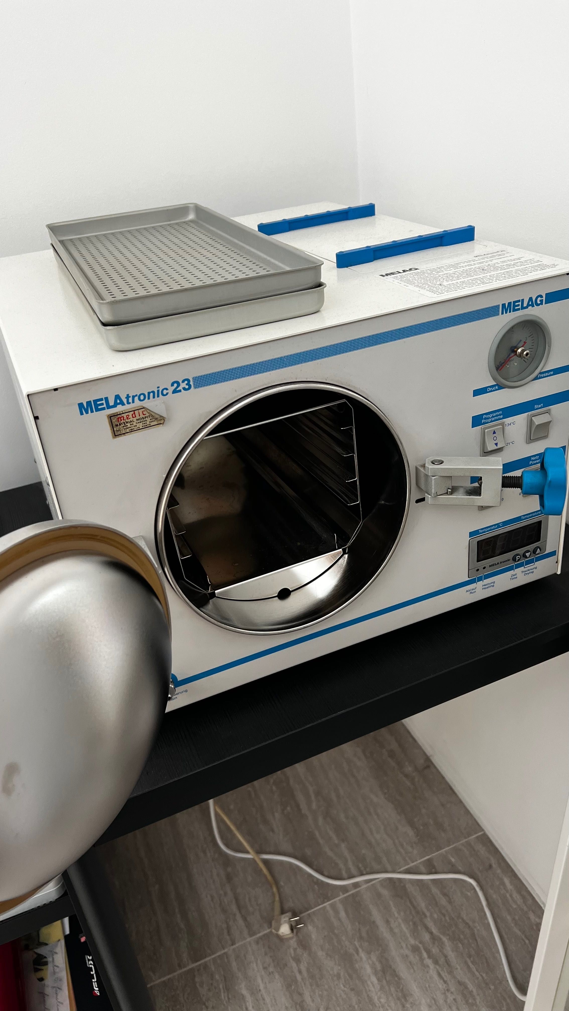 Autoclave em excelente estado