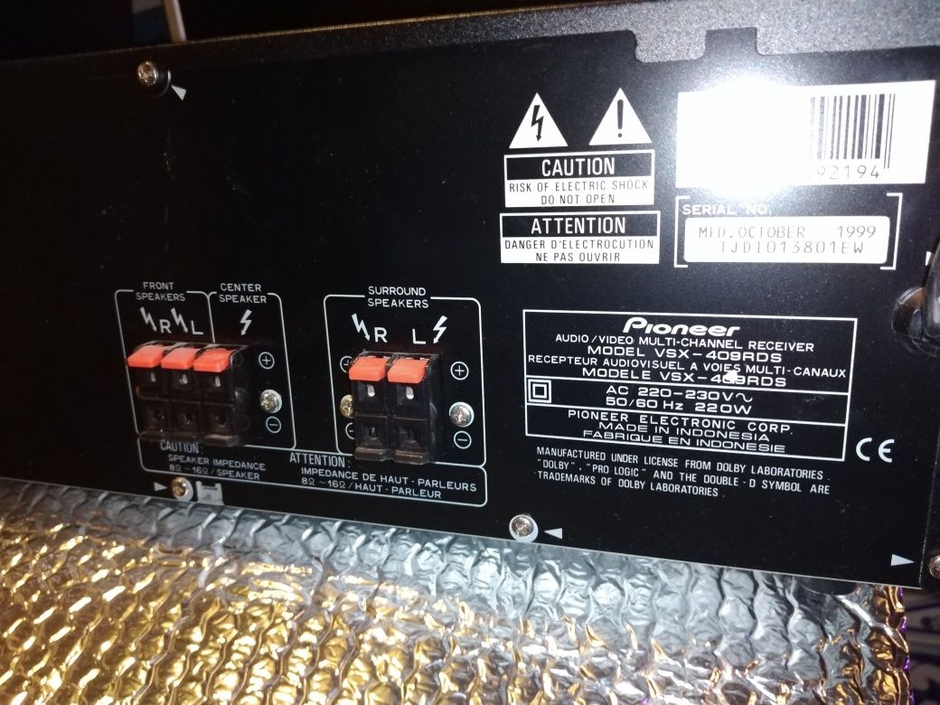 Amplificador Pioneer com rádio e comando