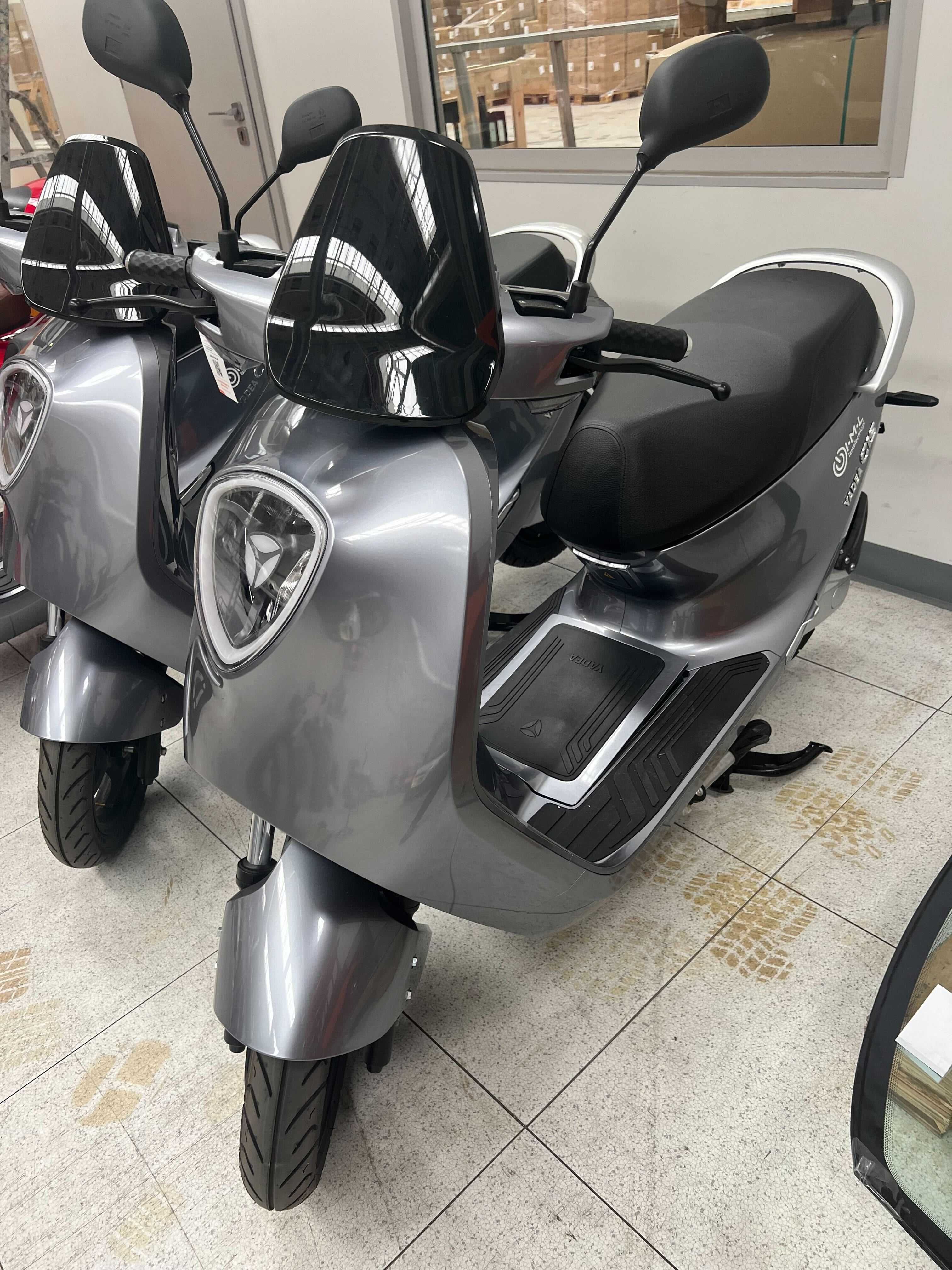 Skuter elektryczny IML Yadea C1S szary
