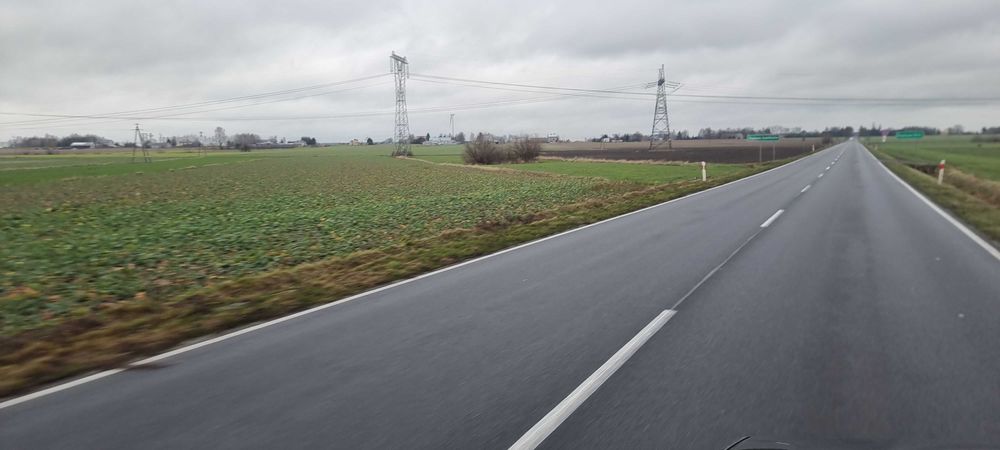 Sprzedam działkę rolno - inwestycyjną