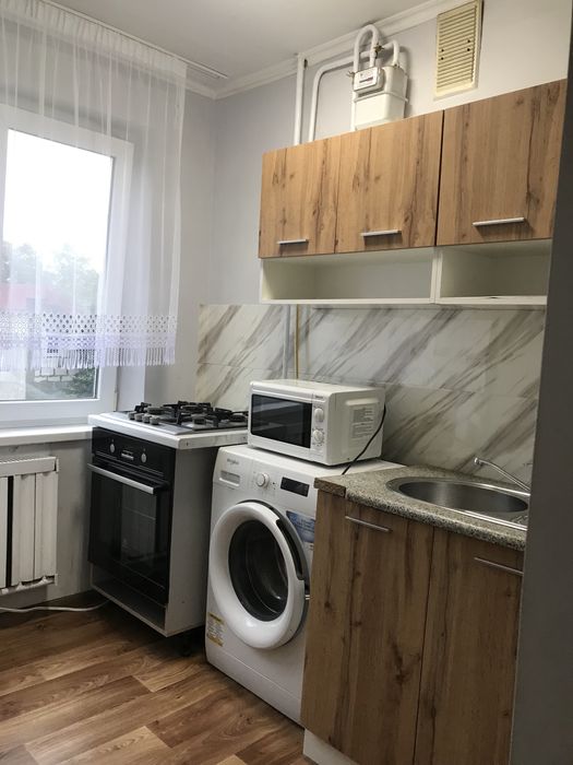 Оренда 2 кімнатної квартири по вул Богдана Хмельницького