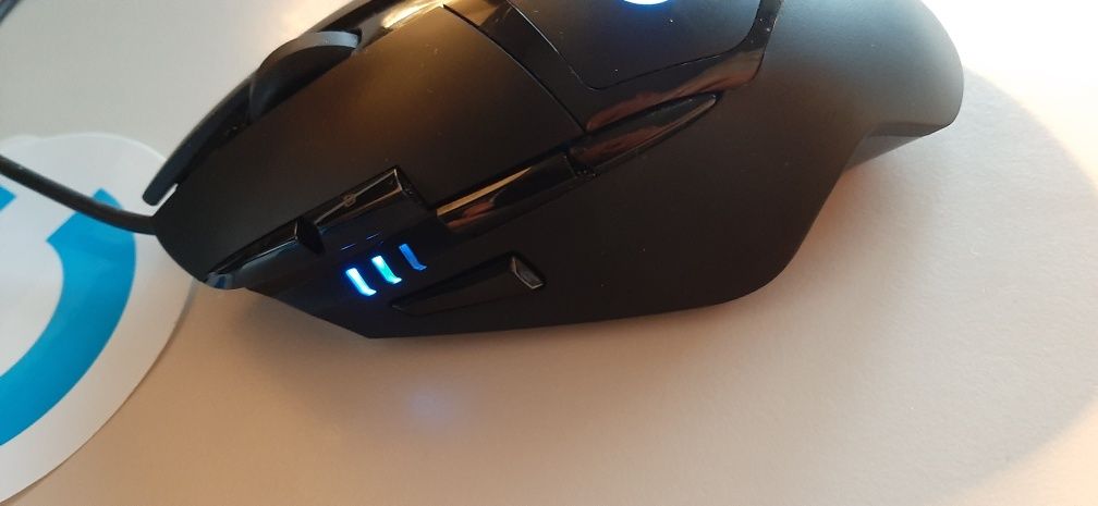 Logitech g 402 hyperion fury