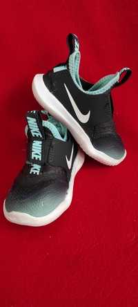 Nike Flex Runner 2 rozmiar 21 (11 cm wkładka)