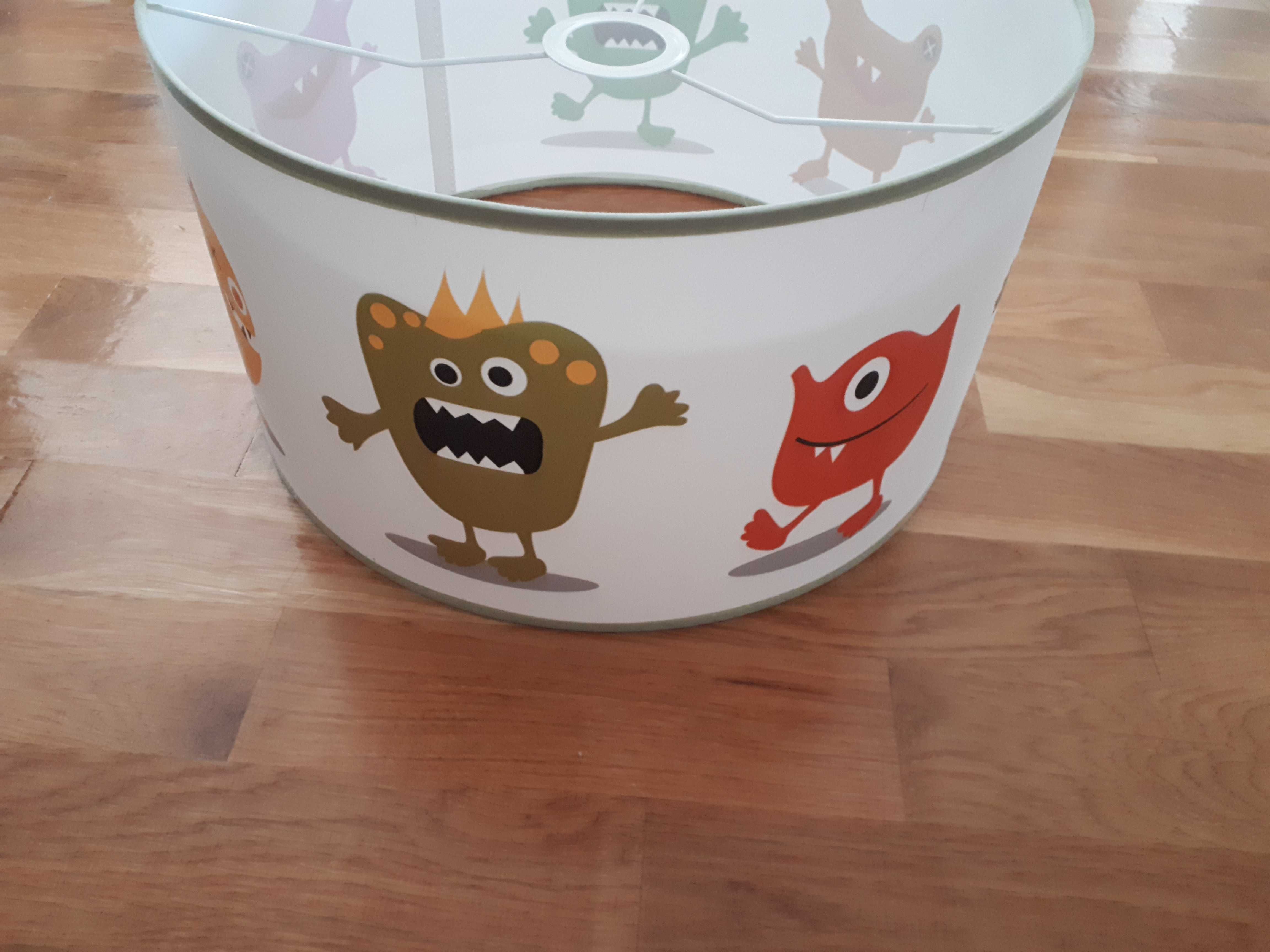 Lampa sufitowa dla dzieci z żarówką