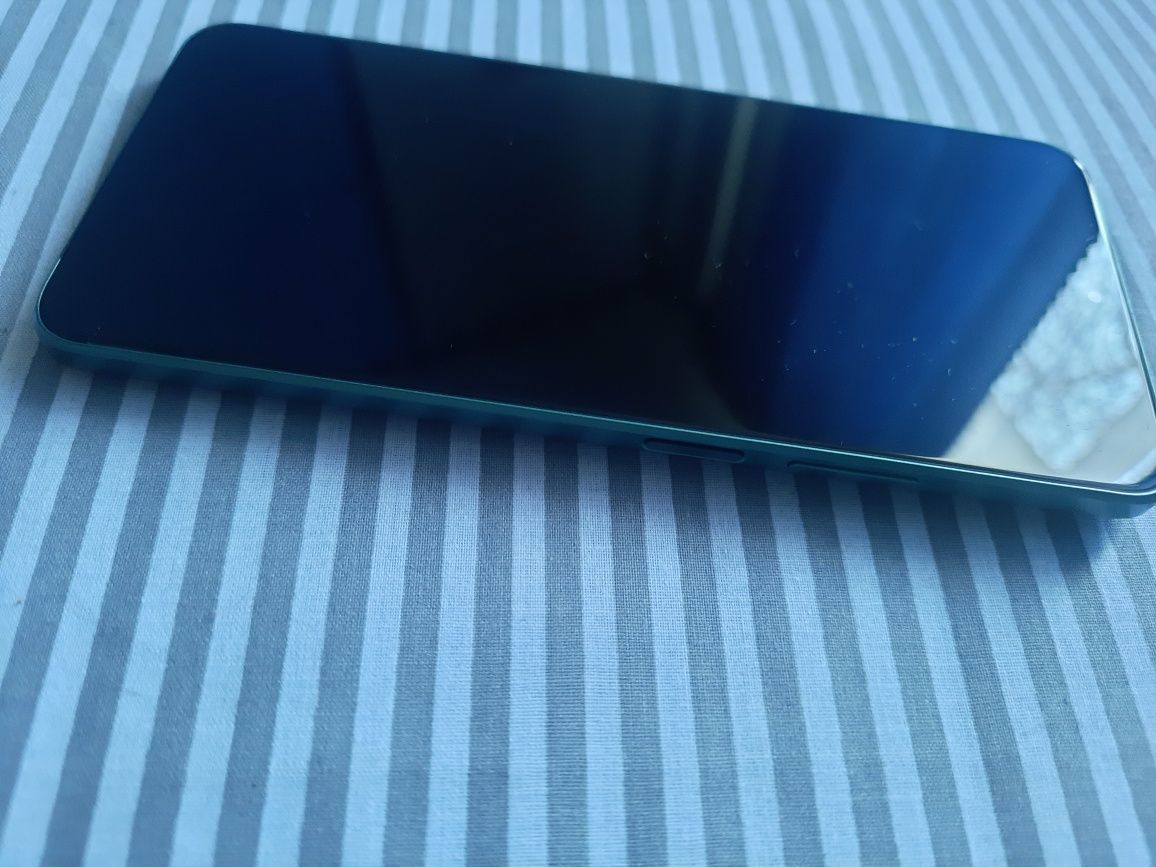 Huawei nova 12i  (8+3/128gb)