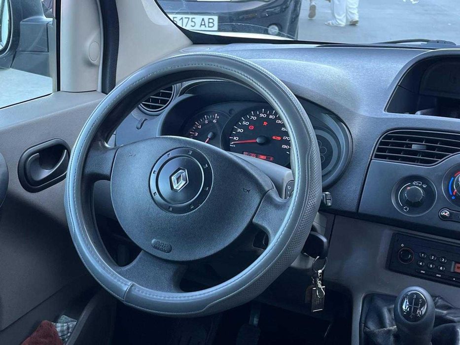 Продам Renault Kangoo пасс. 2010р. #71934