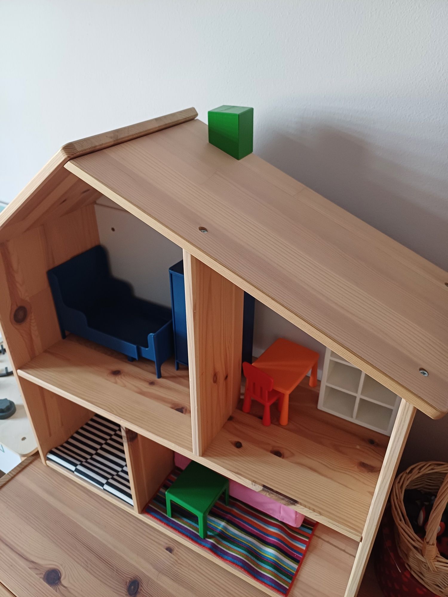 Casa bonecas ikea