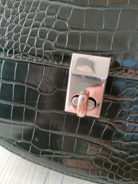 Torebka na łańcuszku Sinsay