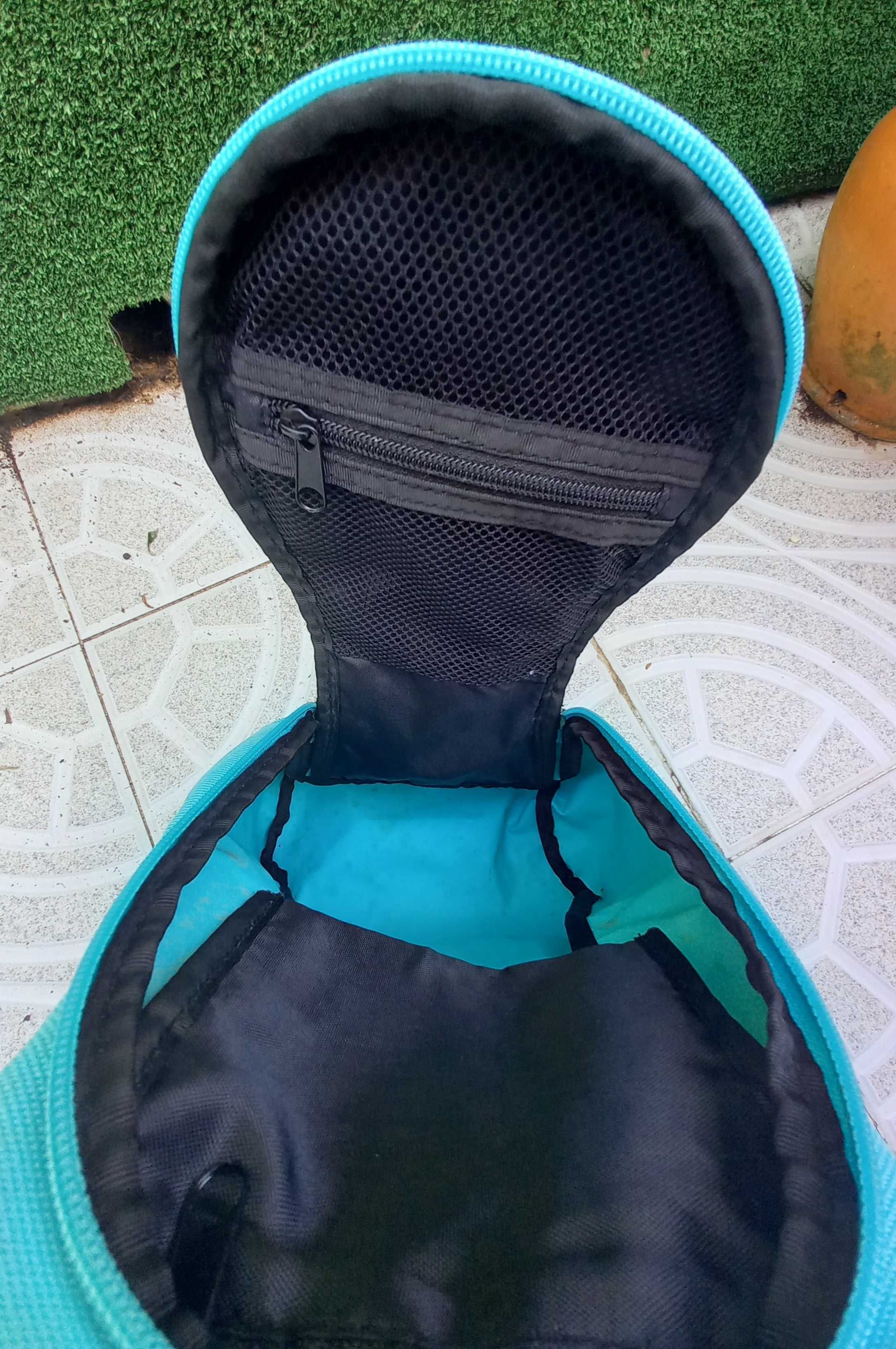 Mochila pequena turquesa