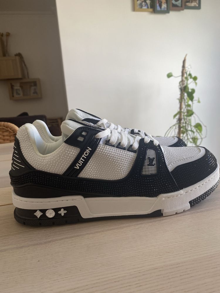 LV trainer sneaker - louis vitton
