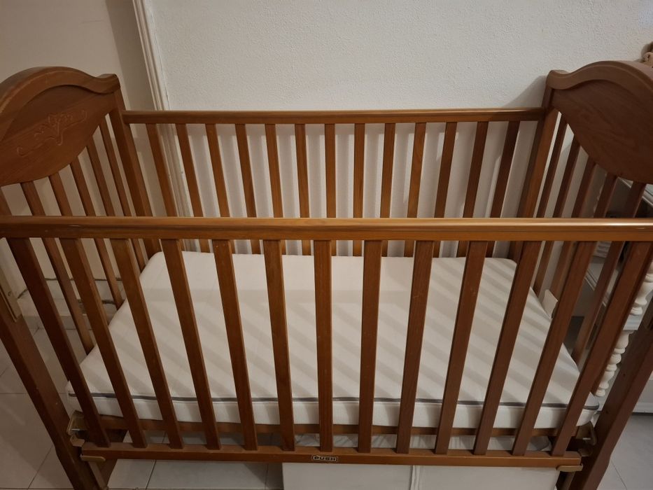 Cama de bebé madeira