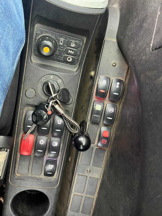 Колісний екскаватор JCB JS 145 W