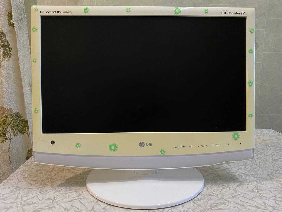 Монітор-телевізор LG Flatron M1962D