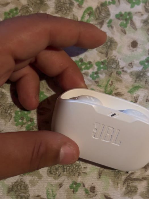 Fones jbl como novos