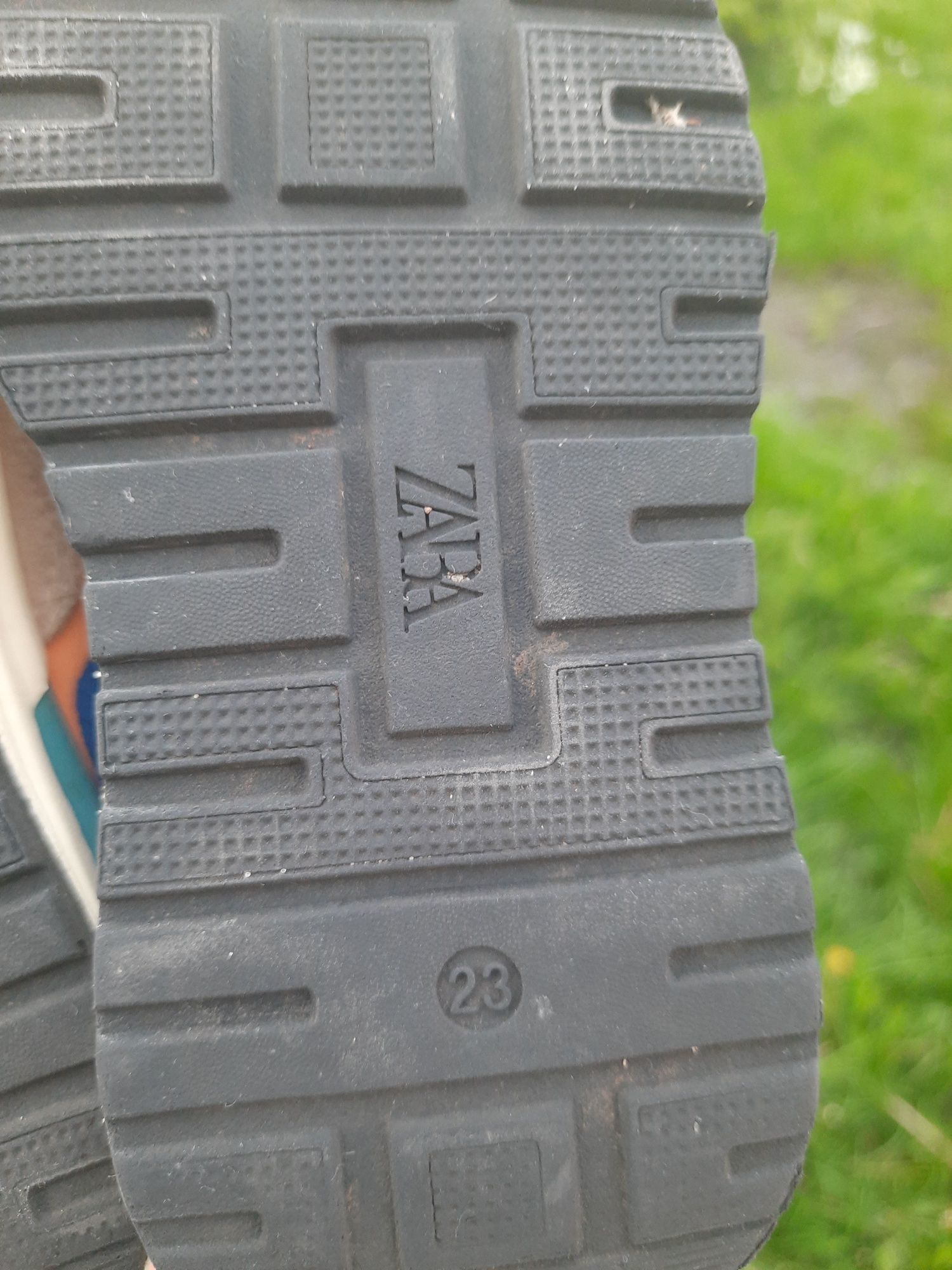 Кросівки ZARA, 23 розмір