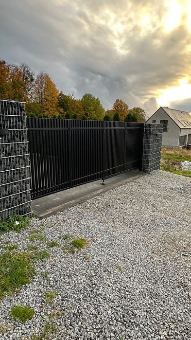 Montaż i wykonanie ogrodzenia panelowego i frontowego