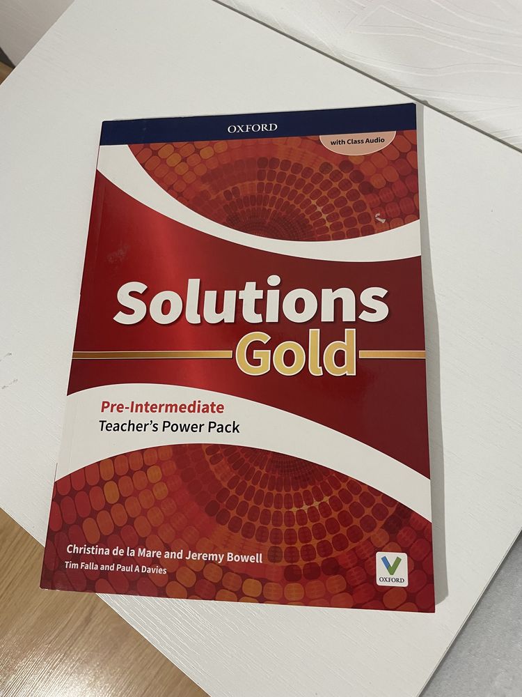 Solutions Gold Pre-Intermediate, Teacher’s Power Pack, odpowiedzi