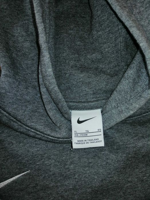 Szara bluza NIKE z kapturem