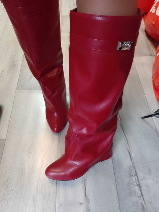 (38/39) Czerwone Kozaki kowbojki na koturnie, NOWE