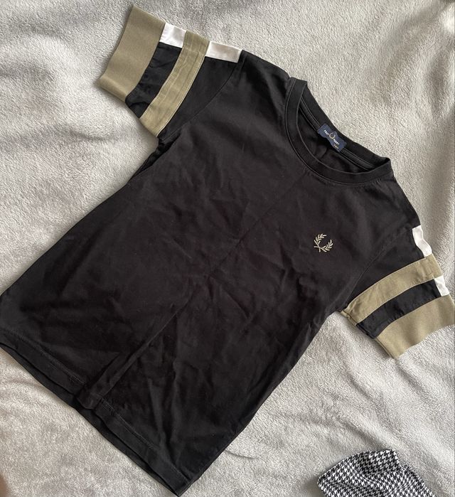 Дитячі чорні футболки Fred Perry Nike Next на 7-8 років