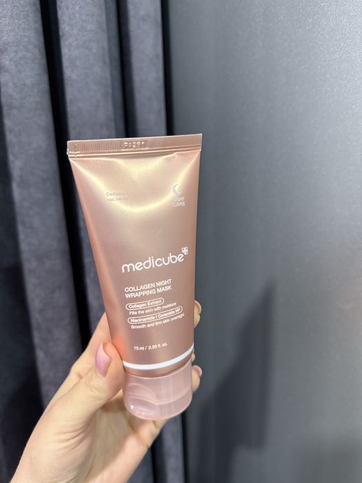 Колагенова нічна маска плівка для обличчя Medicube