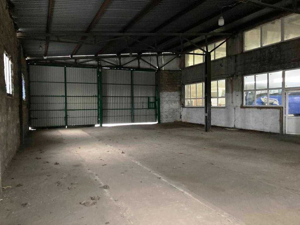 Продаж приміщення під вантажне СТО або склад