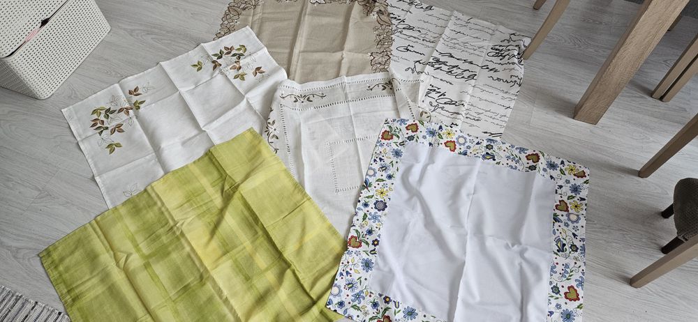 Obrusy wyniar okolo 80x80 cm 6 sztuk