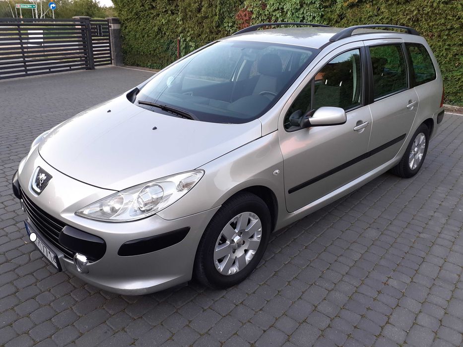 Peugeot 307 z 2006 roku.