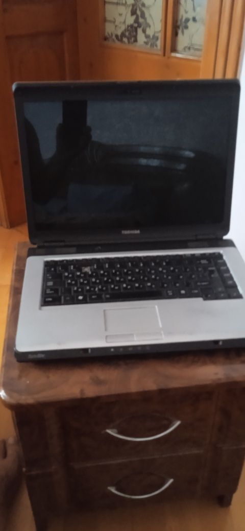 Продам ноутбук TOSHIBA