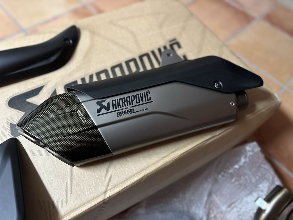 Akrapovič Racing Completo – Ducati Multistrada V4 / V4 S
